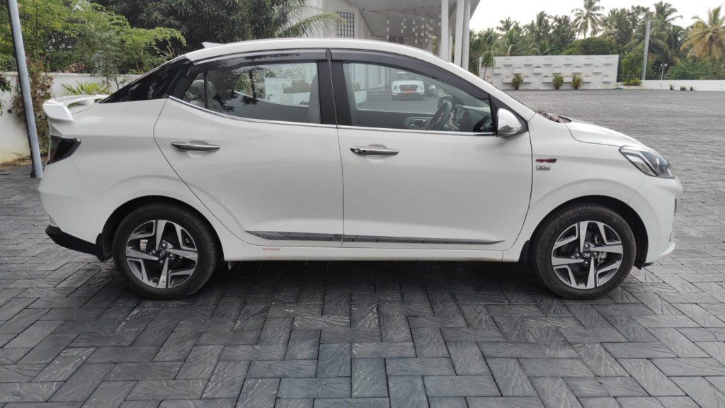 Used Cars in Trivandrum, Kerala - Hyundai Aura 1.2 AMT KAPPA SX