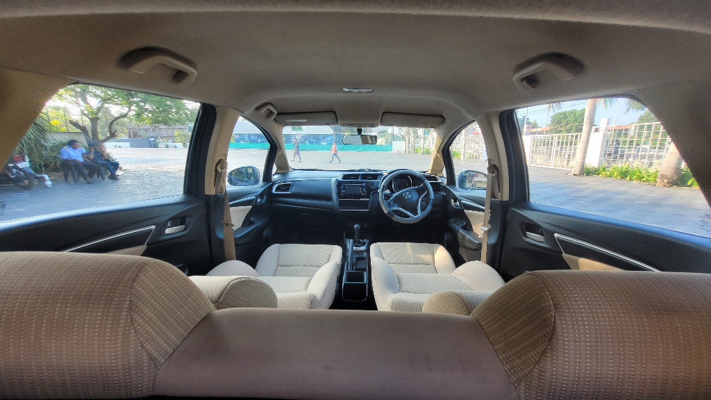 Used Cars in Trivandrum, Kerala - HONDA JAZZ 1.2 V MT (IVTEC) E IV