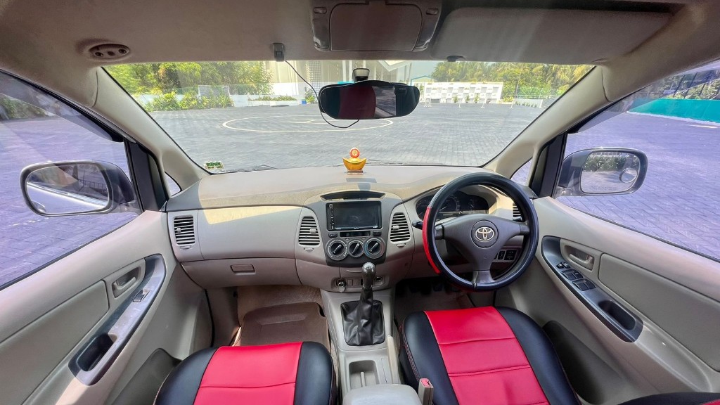 Used Cars in Trivandrum, Kerala - TOYOTA INNOVA 2.5 G 7 STR