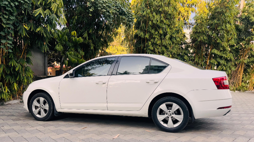 Used Cars in Trivandrum, Kerala - SKODA OCTAVIA AMBITION MT TDi