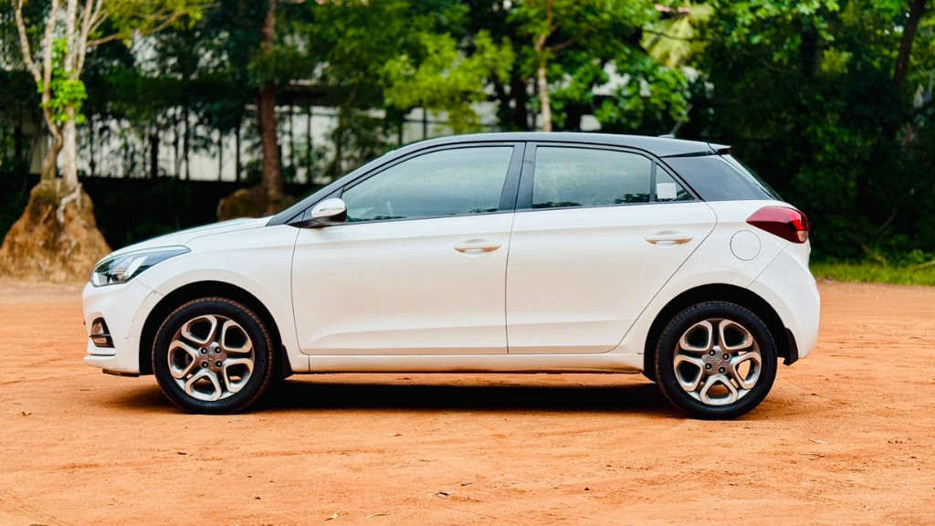 Used Cars in Trivandrum, Kerala - HYUNDAI I20 ASTA DUAL TONE VTVT 