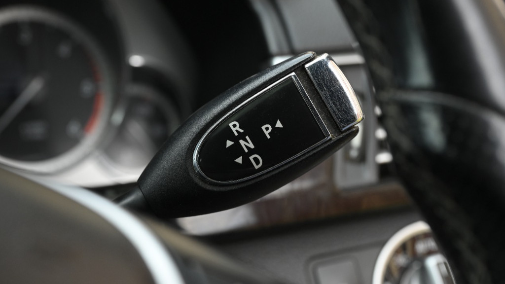 Used Cars in Trivandrum, Kerala - MERCEDES BENZ E 220 CDI AVANTGARDE