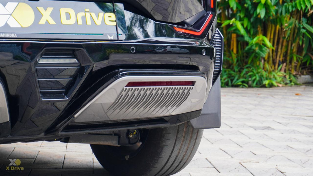 Used Cars in Trivandrum, Kerala - MAHINDRA ELECTRIC BE6 THREE B79