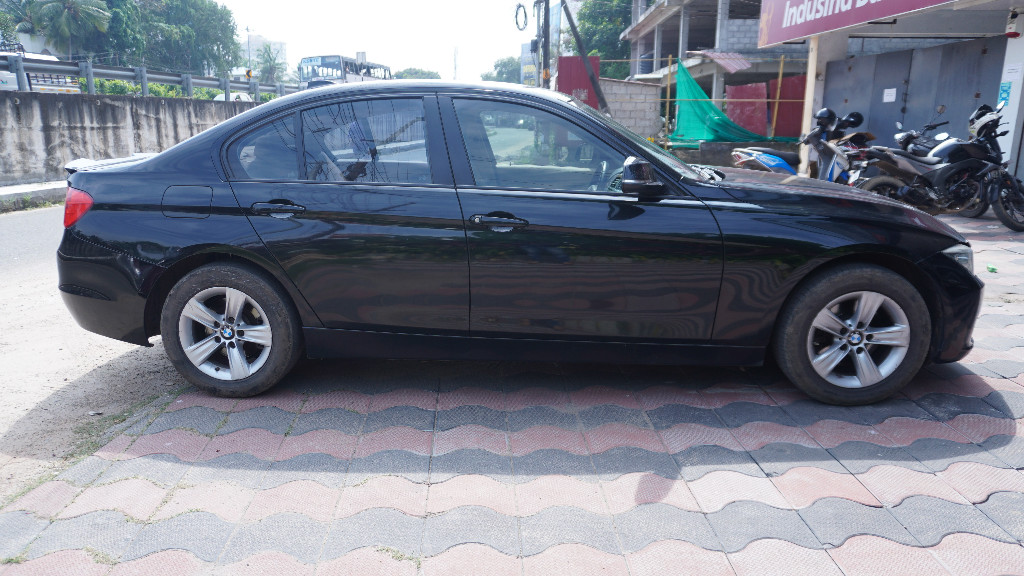 Used Cars in Trivandrum, Kerala - BMW 320 D