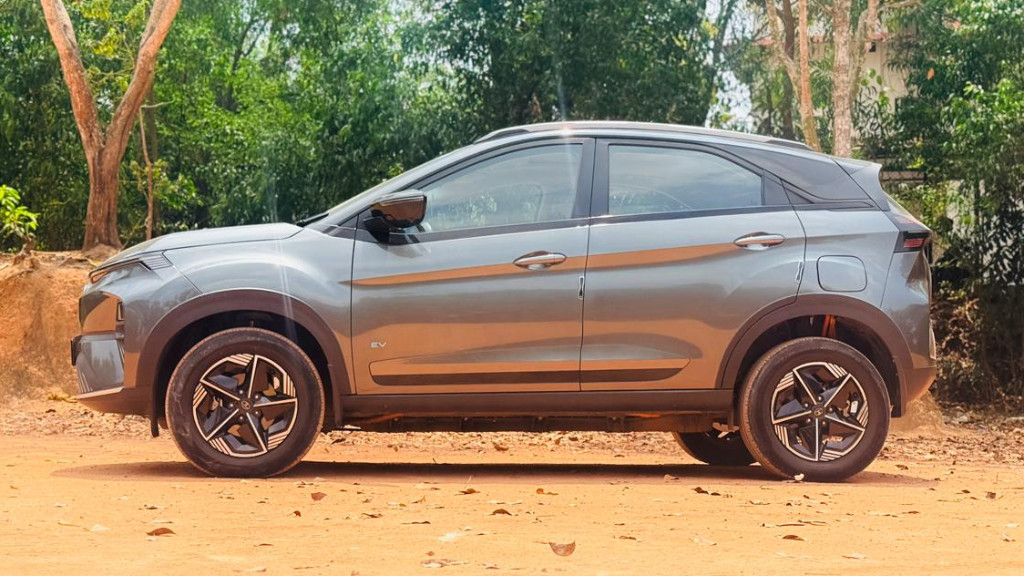 Used Cars in Trivandrum, Kerala - TATA NEXON. EV LR EMP
