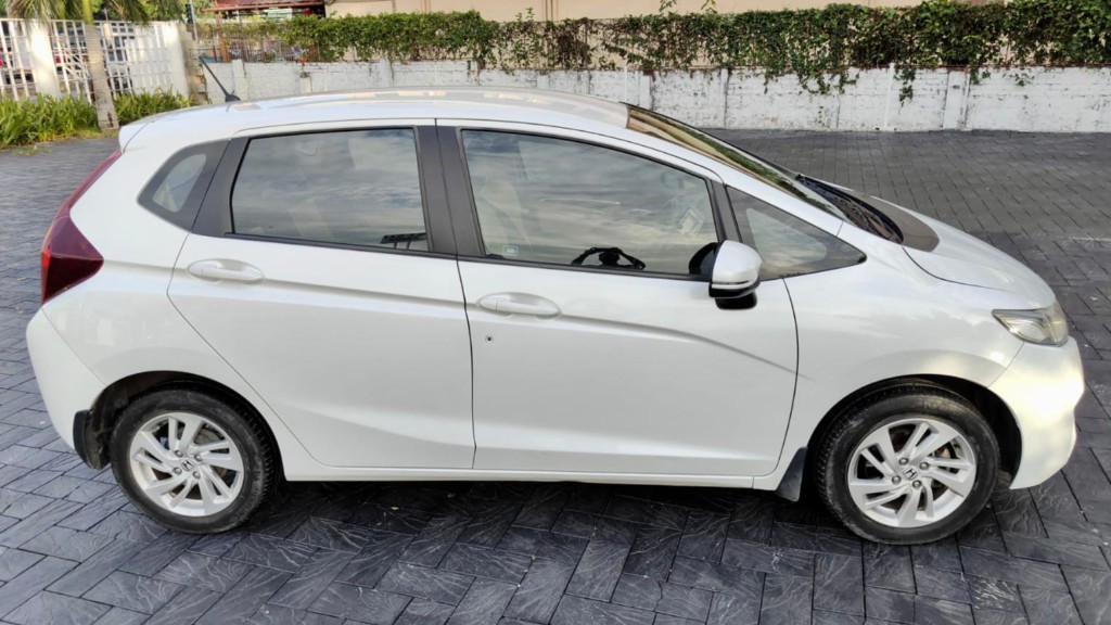 Used Cars in Trivandrum, Kerala - HONDA JAZZ 1.2 V MT (I-VTEC) E IV