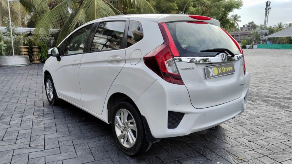 Used Cars in Trivandrum, Kerala - HONDA JAZZ 1.2 V MT (I-VTEC) E IV