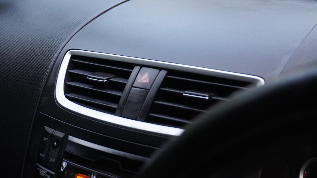 Used Cars in Trivandrum, Kerala - MARUTI SWIFT VXI BSIV 