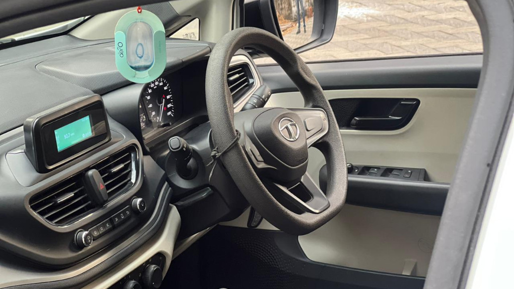 Used Cars in Trivandrum, Kerala - TATA ALTROZ XM 1.2 RTN BS6