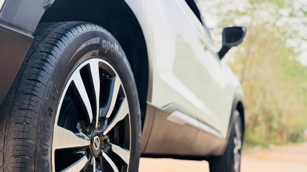 Used Cars in Trivandrum, Kerala - NISSAN KICKS XV PREMIUM DUAL TONE