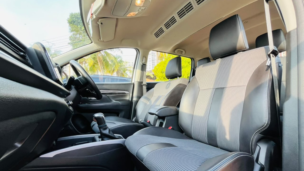 Used Cars in Trivandrum, Kerala - MARUTI SUZUKI XL6 SMART HYBRID ZETA AT