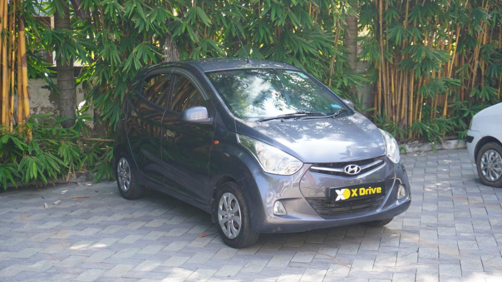 Used Cars in Trivandrum, Kerala - HYUNDAI EON SPORTZ BSIV
