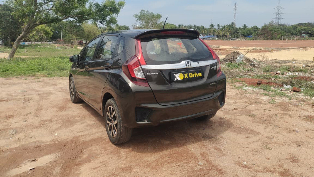 Used Cars in Trivandrum, Kerala - HONDA JAZZ 1.2 SV MT (IVTEC)