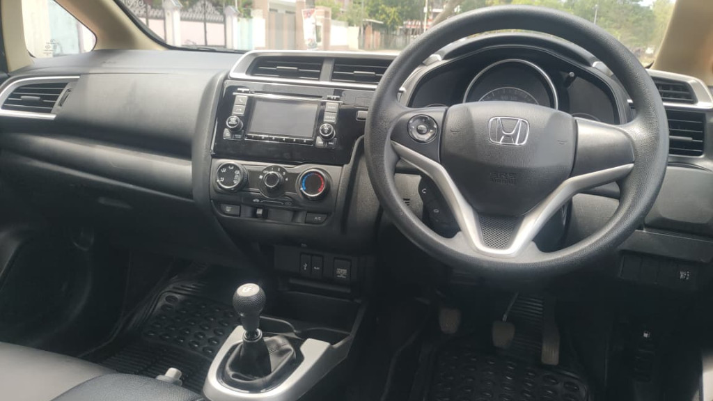 Used Cars in Trivandrum, Kerala - HONDA JAZZ 1.2 SV MT (IVTEC)