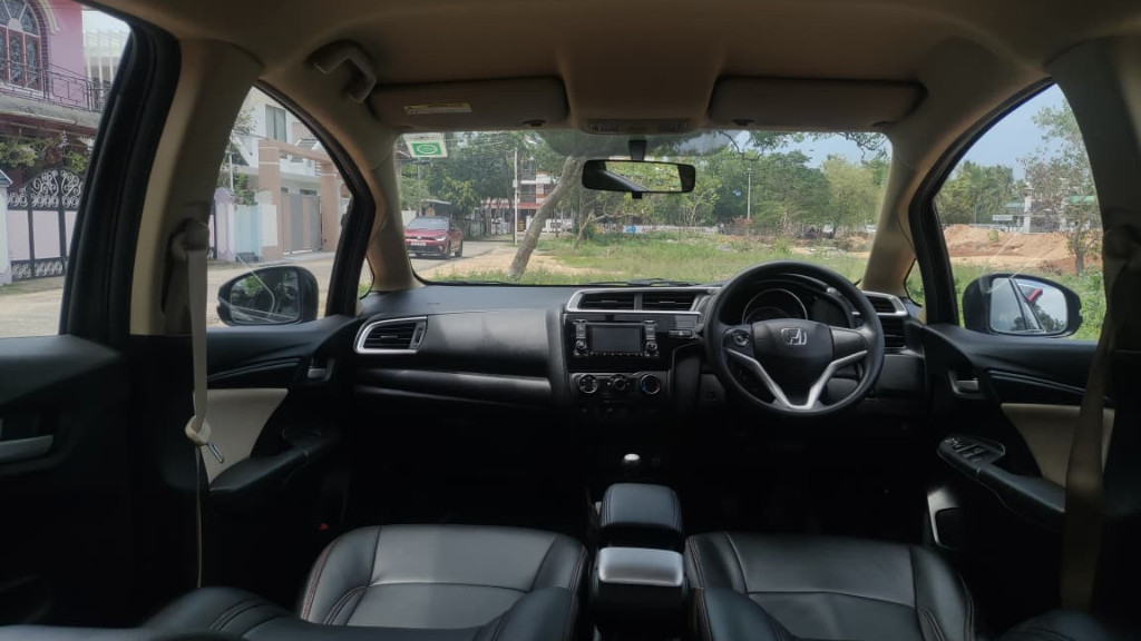 Used Cars in Trivandrum, Kerala - HONDA JAZZ 1.2 SV MT (IVTEC)