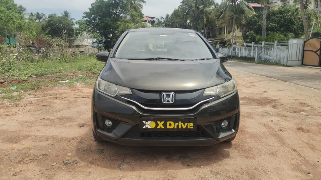 Used Cars in Trivandrum, Kerala - HONDA JAZZ 1.2 SV MT (IVTEC)
