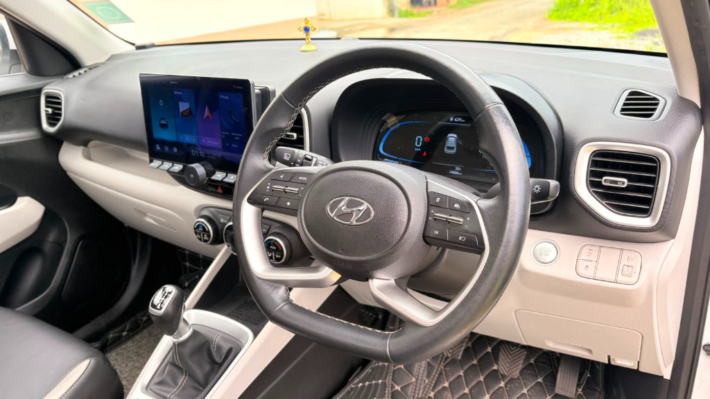 Used Cars in Trivandrum, Kerala - HYUNDAI VENUE 1.5 CRDI MT SX