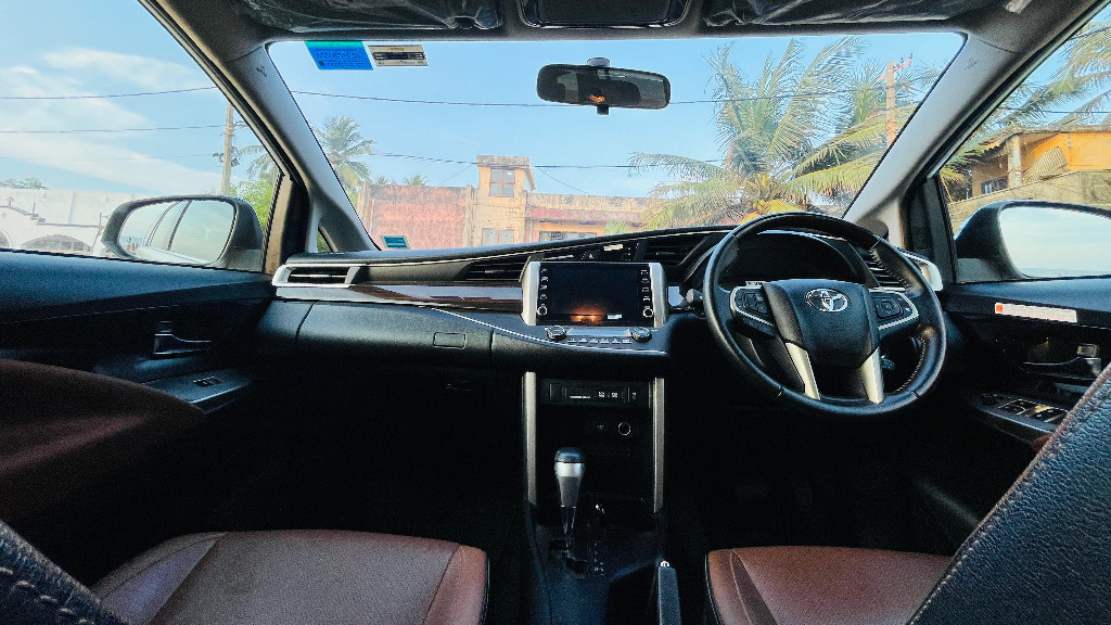 Used Cars in Trivandrum, Kerala - Toyota Innova Crysta ZX 2.4 7 STR