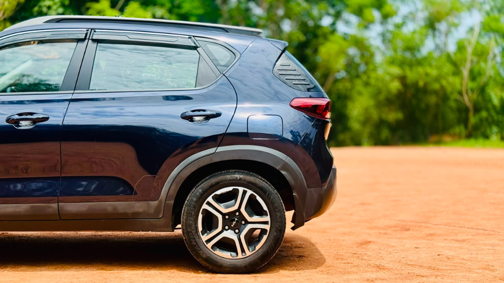 Used Cars in Trivandrum, Kerala - KIA SONET G1.2 5MT HTK  PLUS