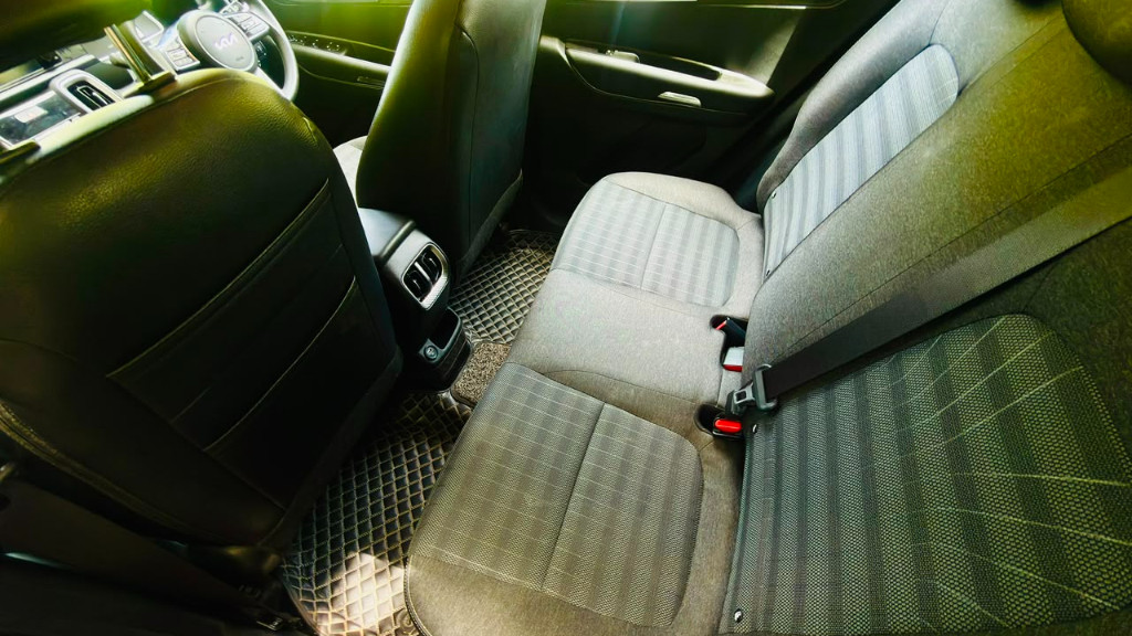 Used Cars in Trivandrum, Kerala - KIA SONET G1.2 5MT HTK  PLUS
