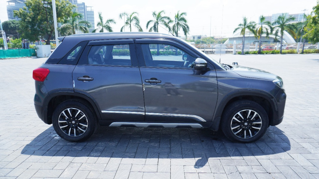 Used Cars in Trivandrum, Kerala - MARUTI SUZUKI V. BREZZA SMART HYBRID ZXI+ AT