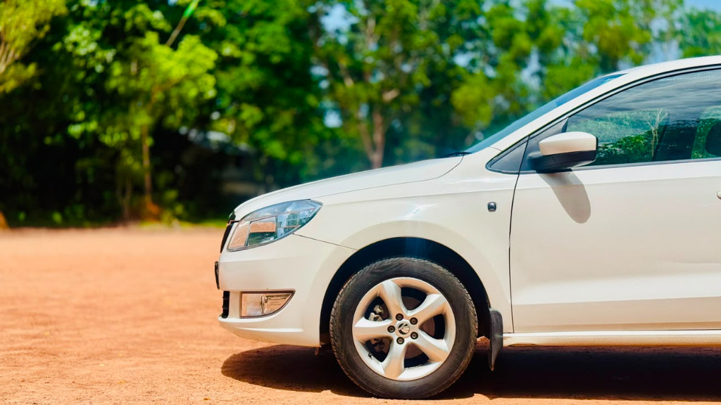 Used Cars in Trivandrum, Kerala - SKODA RAPID AMBITION 1.6 MPI MT ALLOY