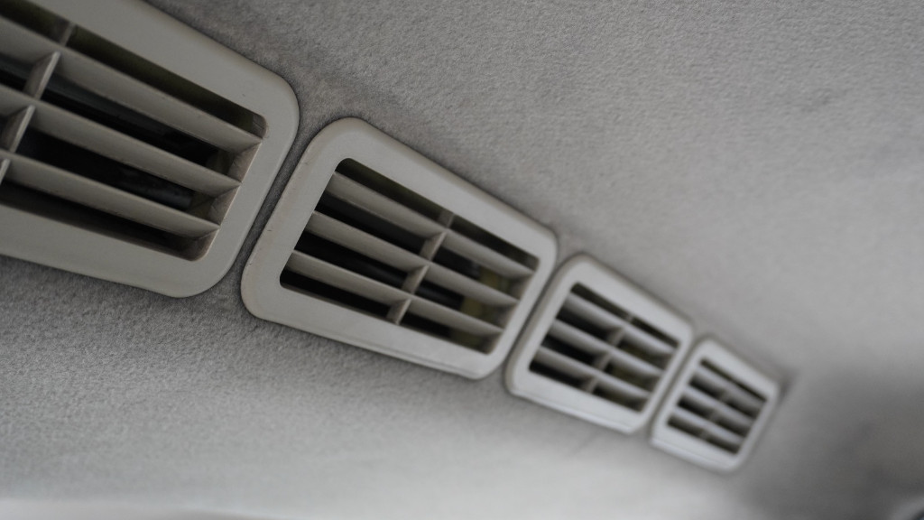 Used Cars in Trivandrum, Kerala - MARUTI SUZUKI ERTIGA ZXI BSIV 