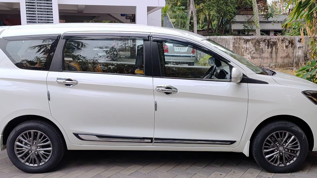 Used Cars in Trivandrum, Kerala - Maruti Ertiga Smart Hybrid ZXI AT