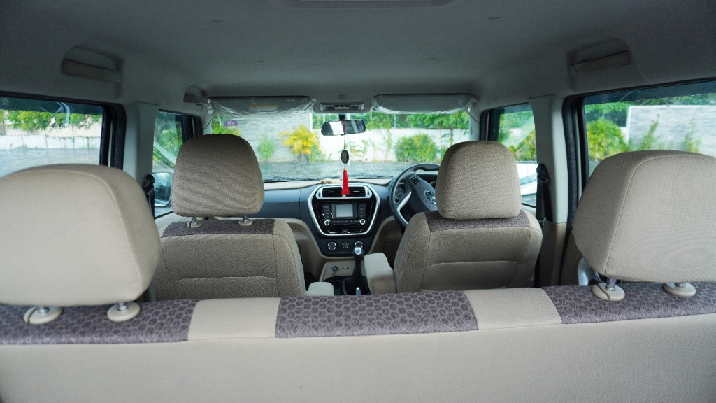 Used Cars in Trivandrum, Kerala - MAHINDRA TUV300 T8 mhawk 100 WHITE