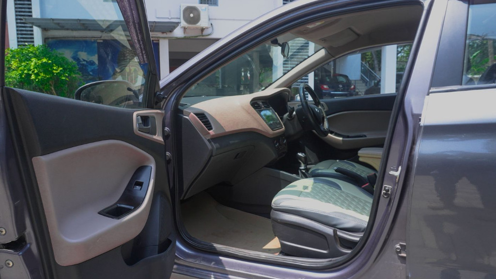 Used Cars in Trivandrum, Kerala - HYUNDAI I20 ELITE ERA CRDI