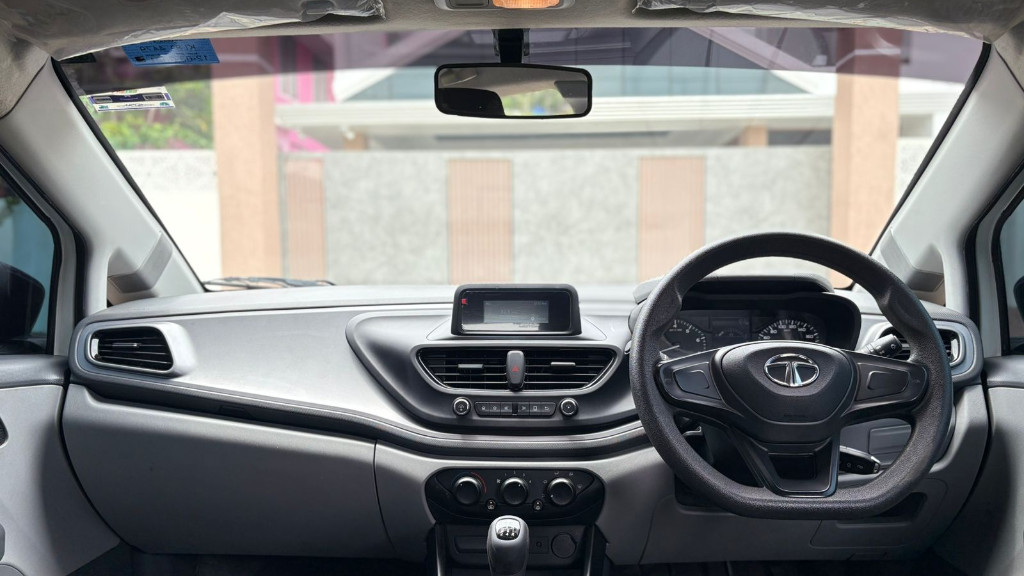 Used Cars in Trivandrum, Kerala - TATA ALTROZ XM 1.2 RTN BS6