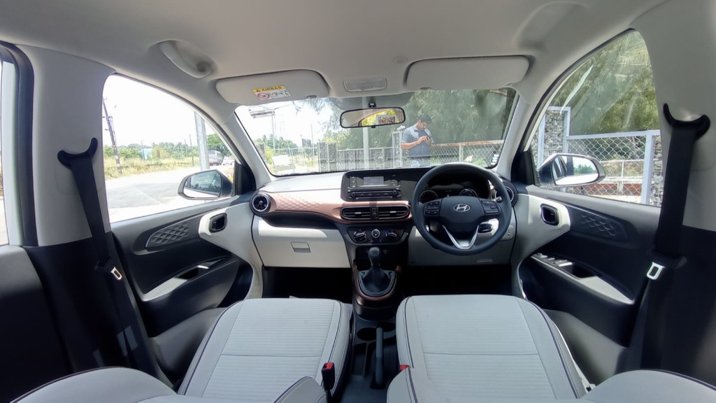 Used Cars in Trivandrum, Kerala - HYUNDAI AURA 1.2 MT KAPPA S