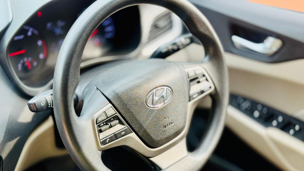 Used Cars in Trivandrum, Kerala - HYUNDAI VERNA 1.6 CRDI AUTO EX