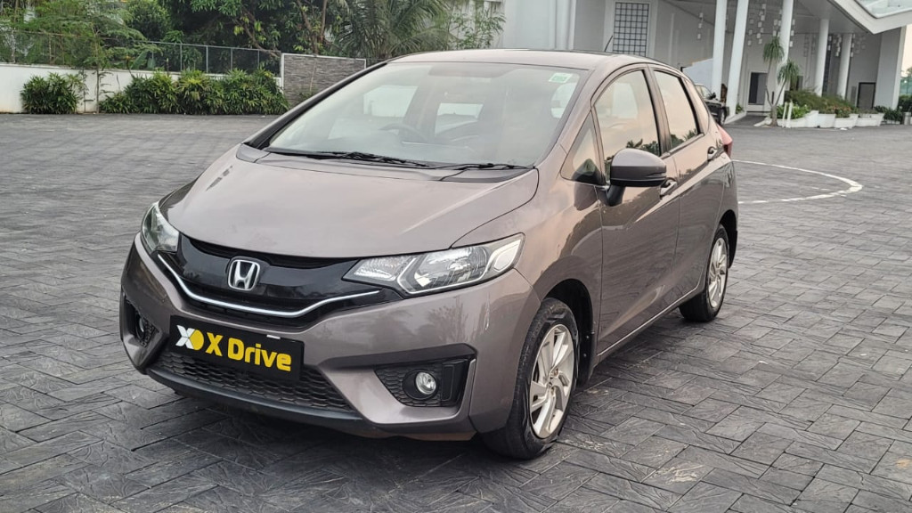 Used Cars in Trivandrum, Kerala - HONDA JAZZ 1.2 V CVT (I-VTEC)