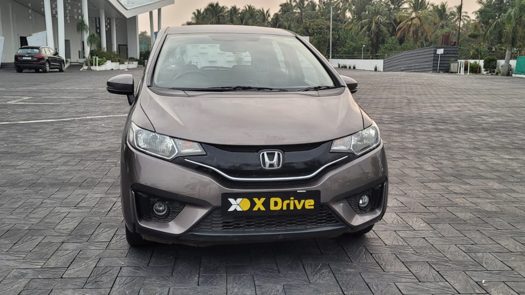Used Cars in Trivandrum, Kerala - HONDA JAZZ 1.2 V CVT (I-VTEC)