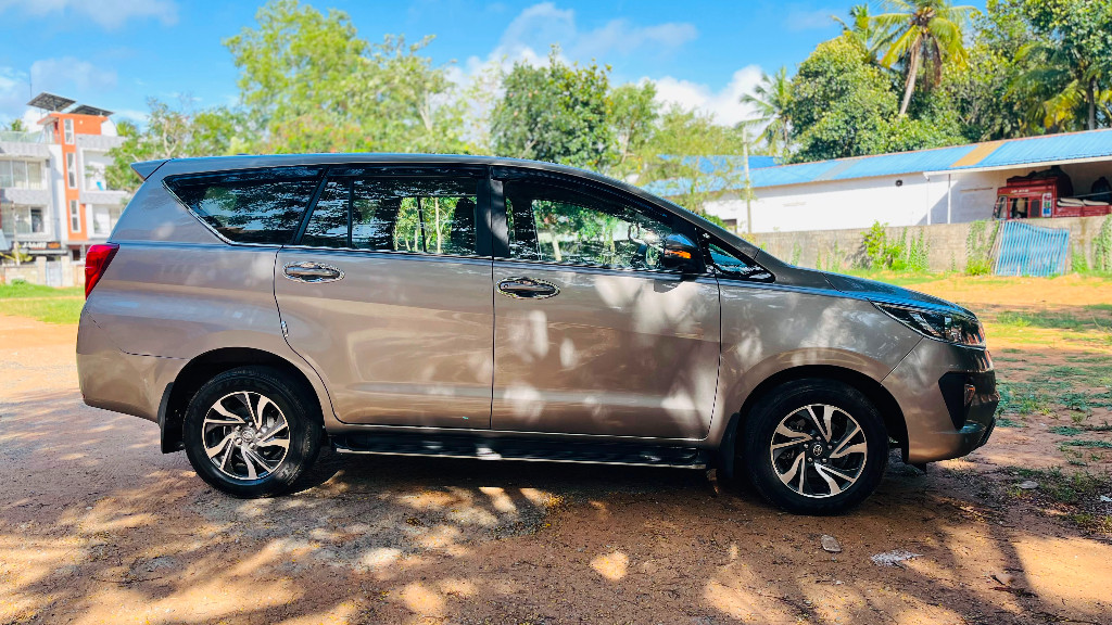 Used Cars in Trivandrum, Kerala - TOYOTA INNOVA CRYSTA 2.4 GX AUTOMATIC
