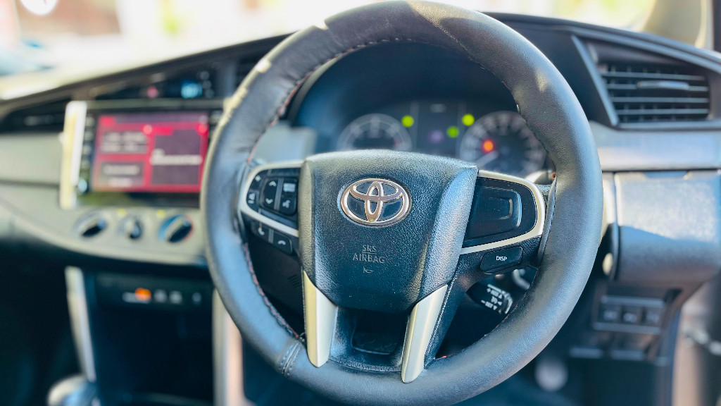 Used Cars in Trivandrum, Kerala - TOYOTA INNOVA CRYSTA 2.4 GX AUTOMATIC