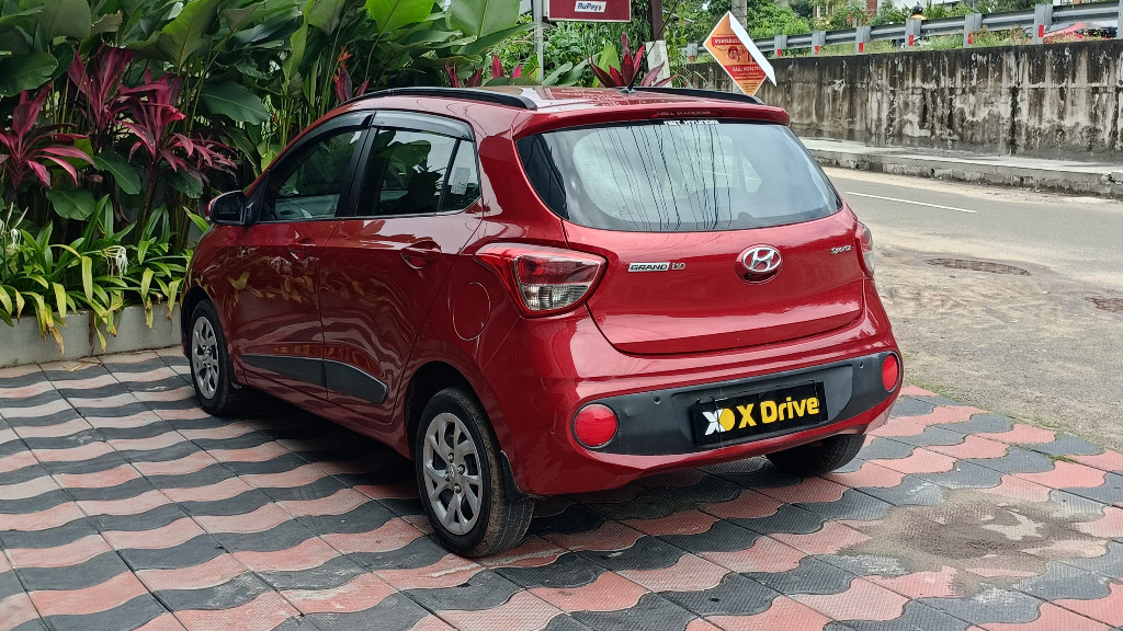 Used Cars in Trivandrum, Kerala - HYUNDAI GRAND i10 SPORTZ 1.2 BS IV