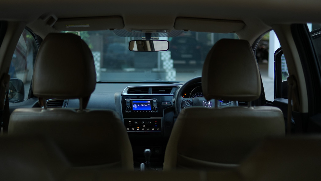 Used Cars in Trivandrum, Kerala - HONDA JAZZ 1.2 VMT (IVTEC)