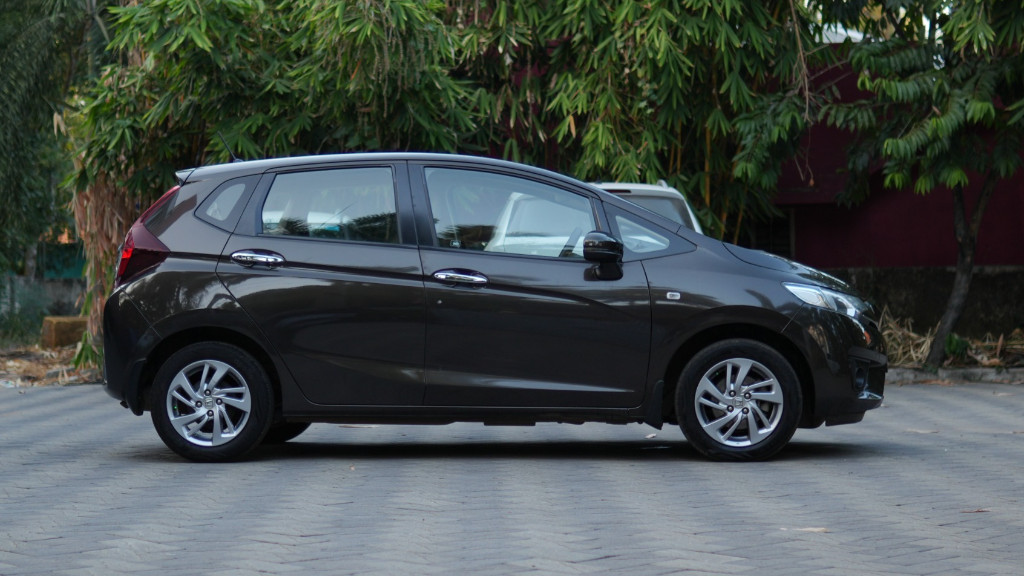 Used Cars in Trivandrum, Kerala - HONDA JAZZ 1.2 VMT (IVTEC)
