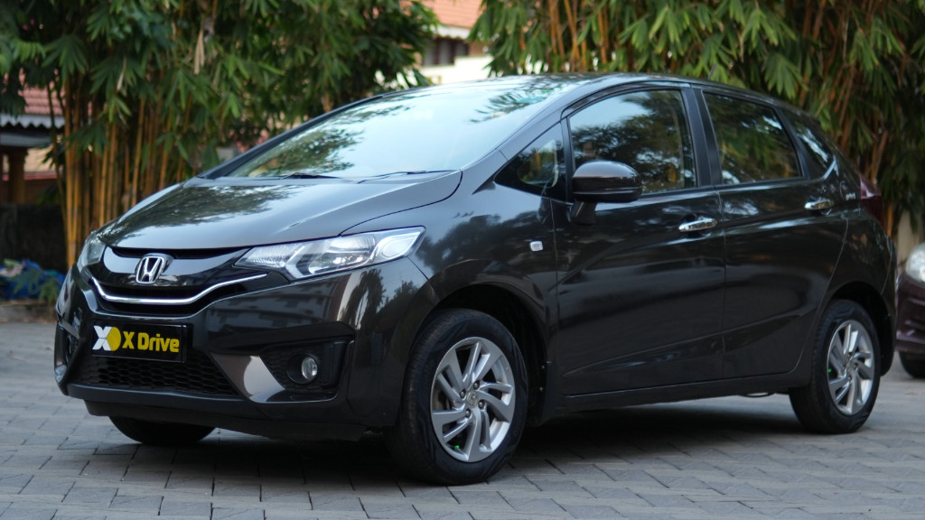 Used Cars in Trivandrum, Kerala - HONDA JAZZ 1.2 VMT (IVTEC)
