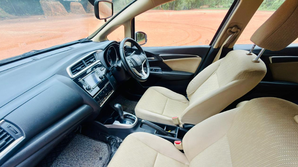 Used Cars in Trivandrum, Kerala - HONDA JAZZ 1.2 CVT IVTEC 2017