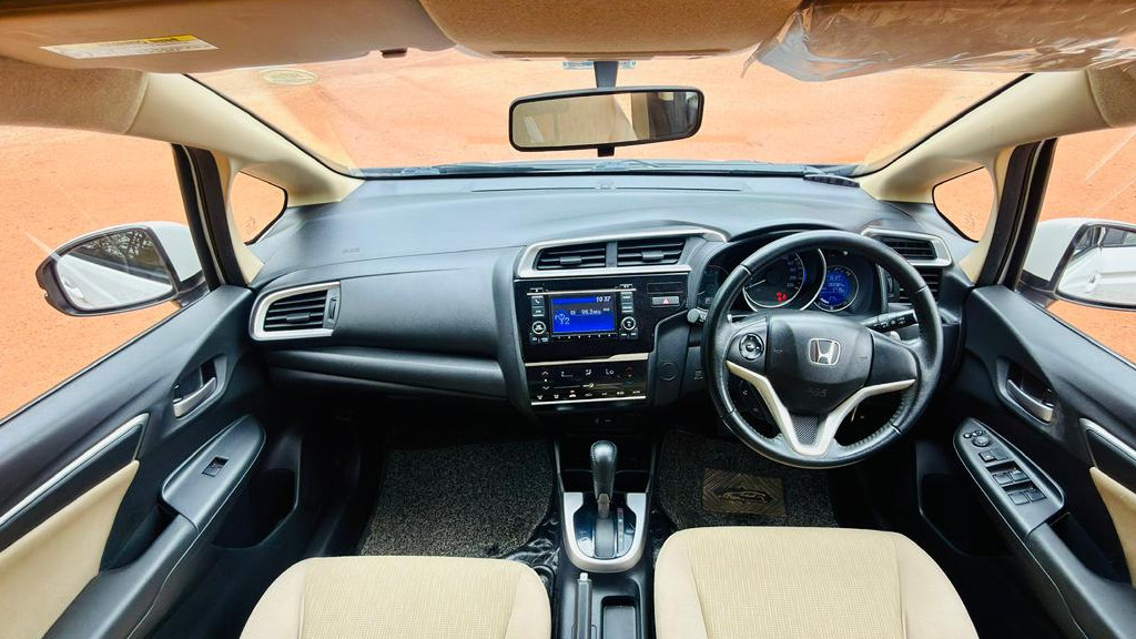 Used Cars in Trivandrum, Kerala - HONDA JAZZ 1.2 CVT IVTEC 2017