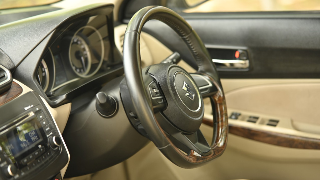 Used Cars in Trivandrum, Kerala - MARUTI SUZUKI DZIRE ZXI MT