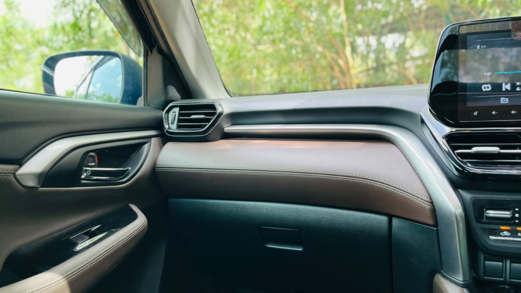 Used Cars in Trivandrum, Kerala - TOYOTA URBAN CRUISER HYRYDER V HYBRID