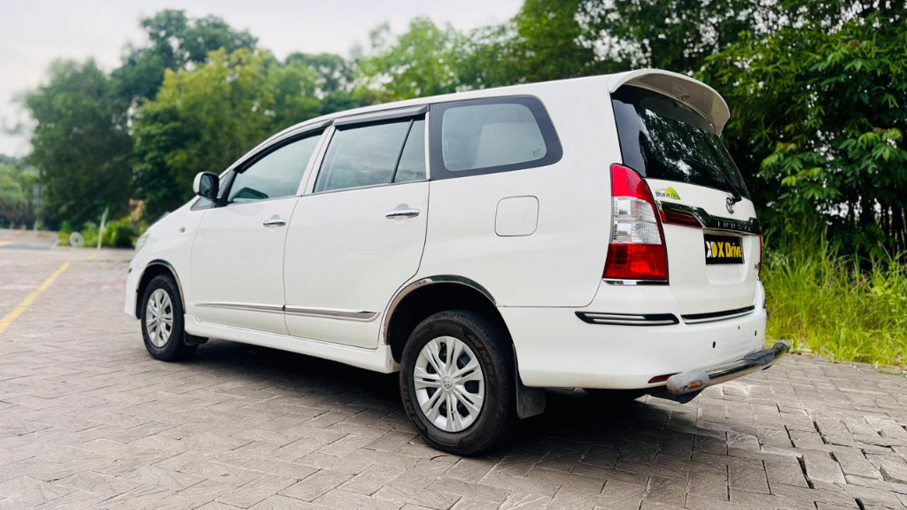 Used Cars in Trivandrum, Kerala - TOYOTA INNOVA 2.5 GX (E4) 7S