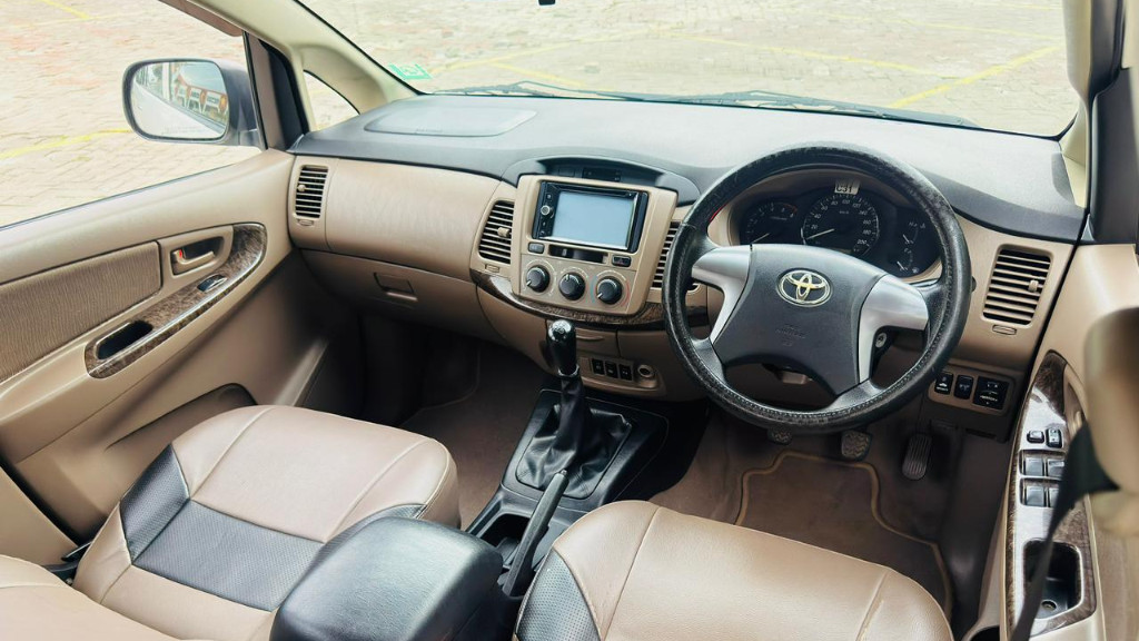 Used Cars in Trivandrum, Kerala - TOYOTA INNOVA 2.5 GX (E4) 7S