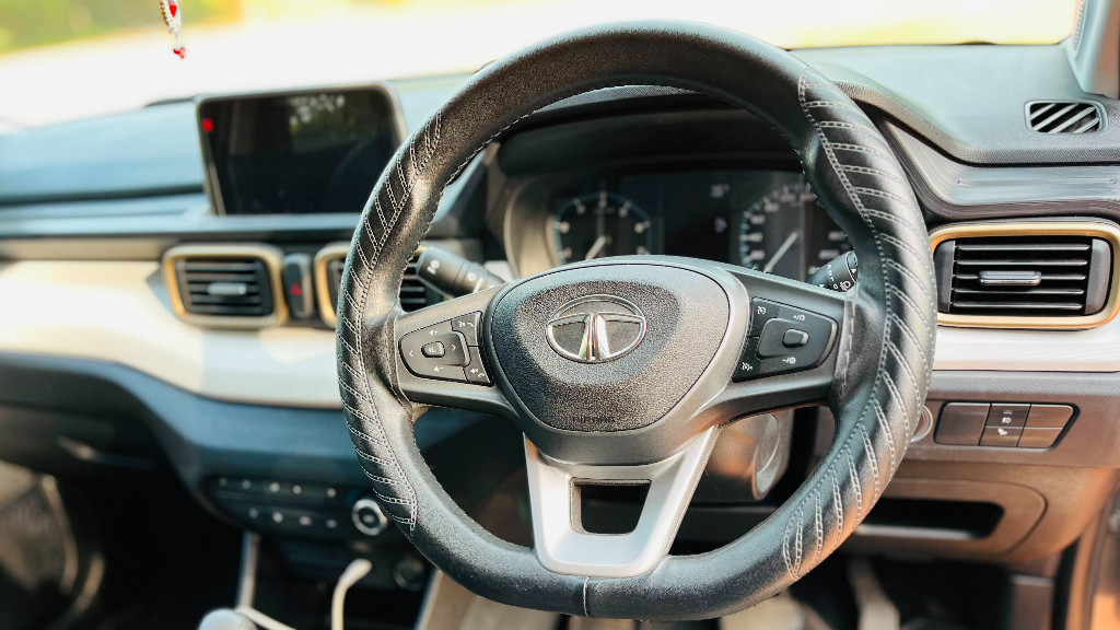 Used Cars in Trivandrum, Kerala - TATA PUNCH ACC 1.2P BS6 AMT