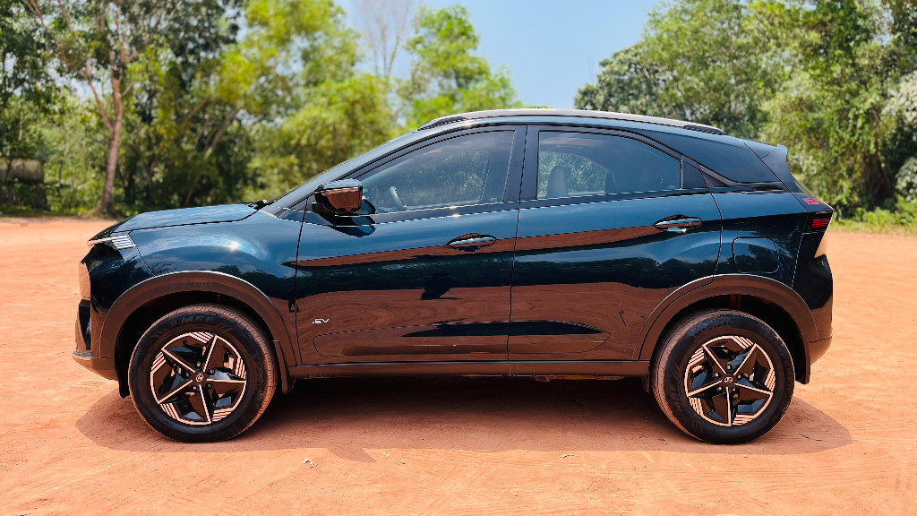 Used Cars in Trivandrum, Kerala - TATA NEXON .EV LR EMP
