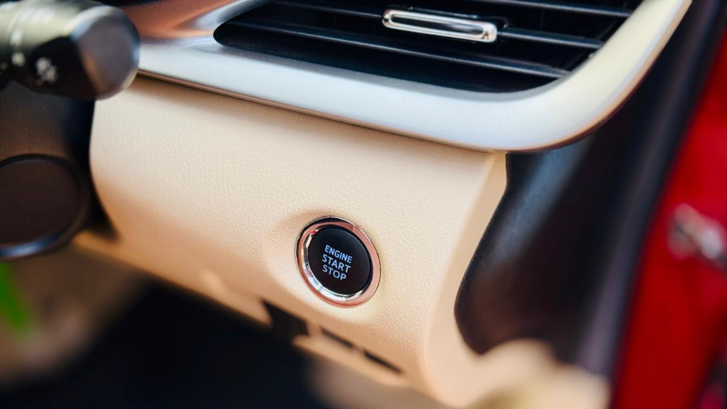 Used Cars in Trivandrum, Kerala - TOYOTA YARIS 1.5 V (BSIV)(MT)